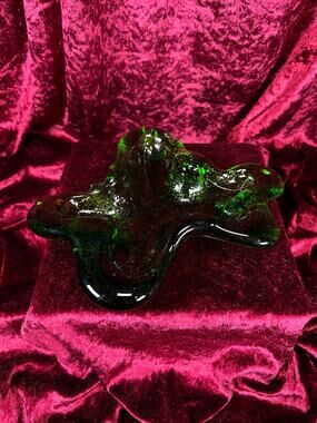 Vintage Blenko Handblown Dish  - Green Amoeba Freeform Art Glass Trinket Dish